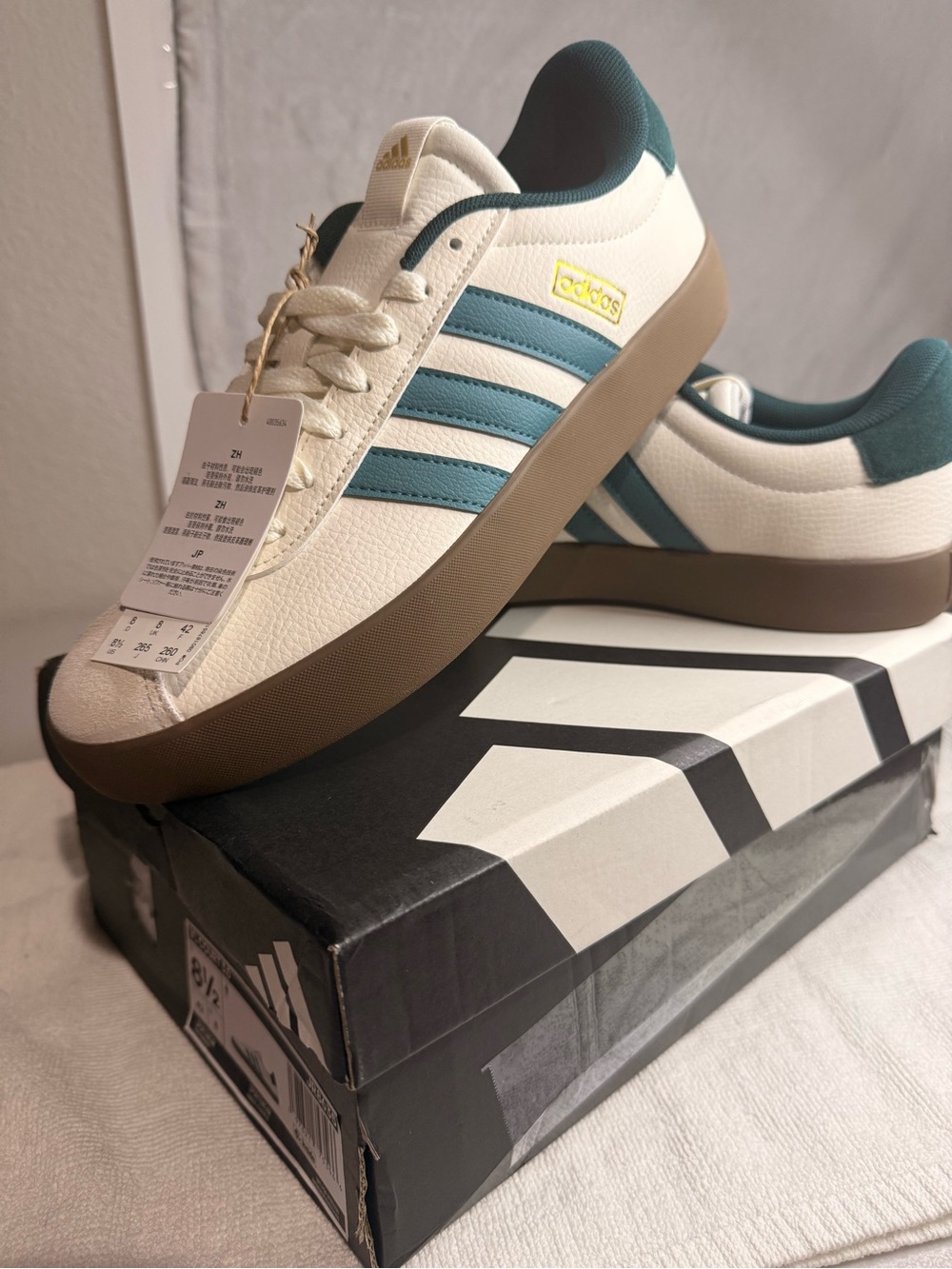 adidas Men’s Cream & Teal Low-Top Sneakers with Brown Sole